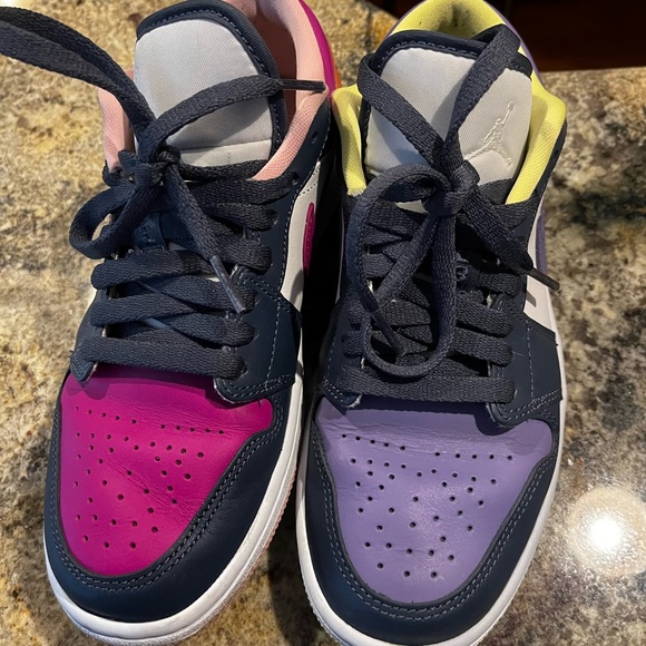 Jordan SE Low Mix Matched Colorway - Picture 3 of 7